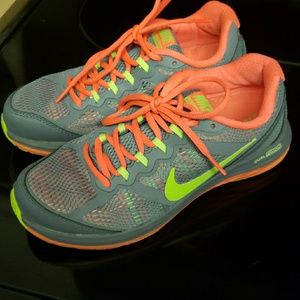 Nike Dual Fusion Run 3 Ladies Sz.6